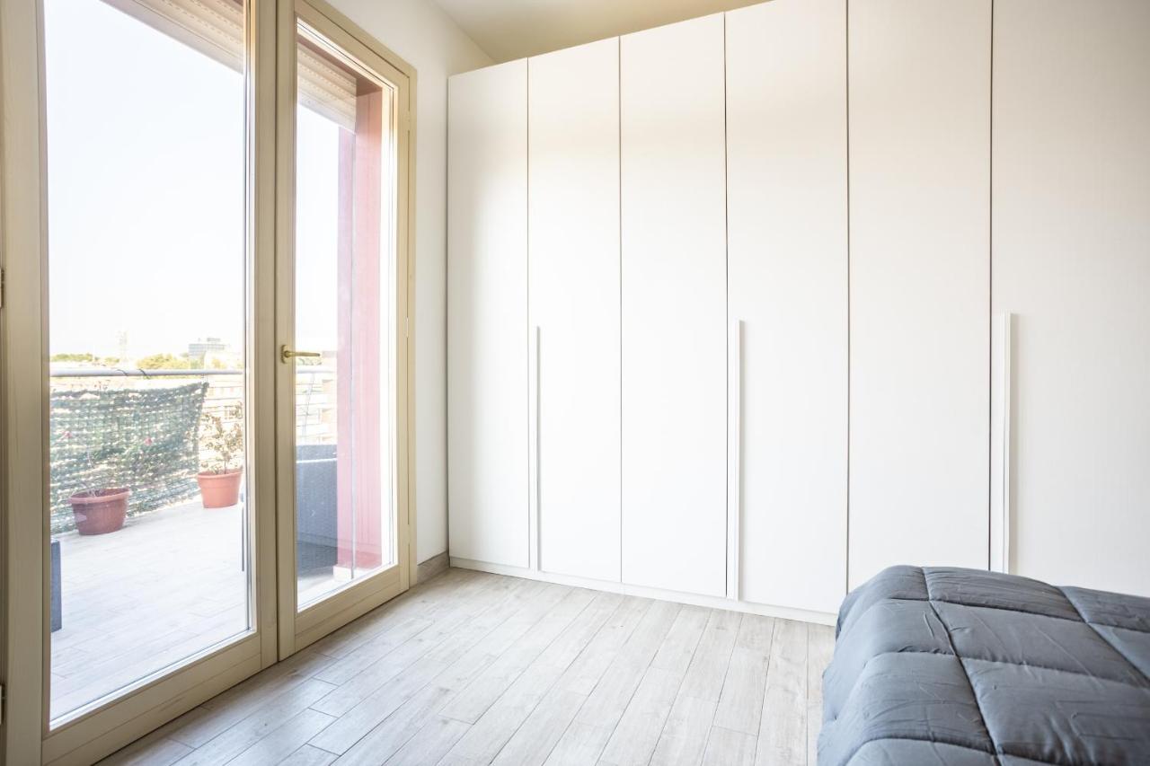 Apartamento Urban Retreat -Private Parking+Terrace Roma Exterior foto
