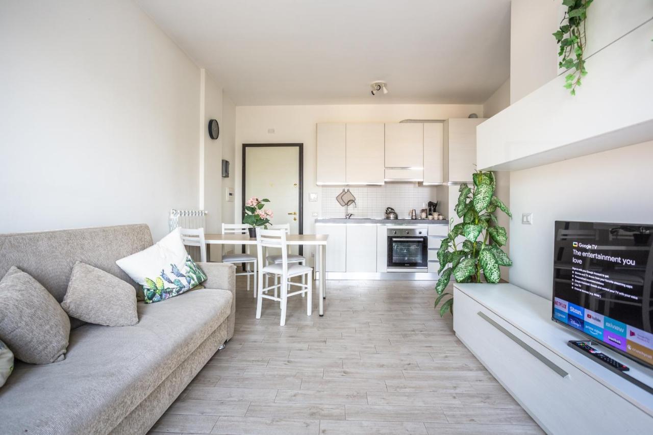 Apartamento Urban Retreat -Private Parking+Terrace Roma Exterior foto